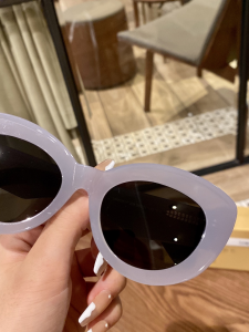 Luxury Womens Sunglasses Loewe Luxury Sunglasses LW40051F A65PP180 AA164055