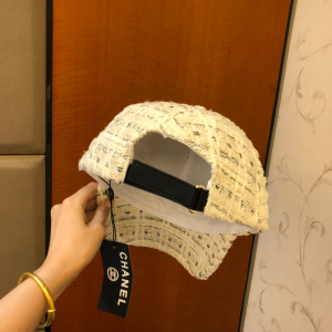Luxury Womens Hats Chanel White Tweed Baseball Hat A190PP100 AA164472