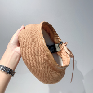 Luxury Womens Hats Gucci GG Fabric Beret Hat in Beige A190PP90 AA164466