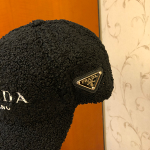 Luxury Womens Hats Prada Black Shearling Wool Baseball Hat A190PP95 AA164474