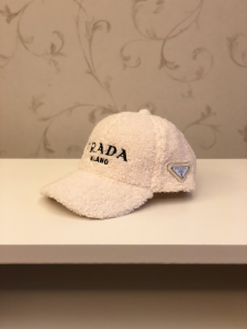 Luxury Womens Hats Prada White Shearling Wool Baseball Hat A190PP95 AA164475