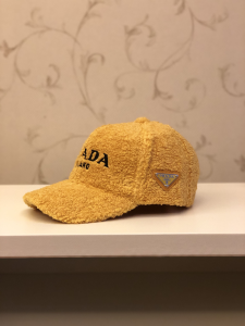 Luxury Womens Hats Prada Yellow Shearling Wool Baseball Hat A190PP95 AA164478