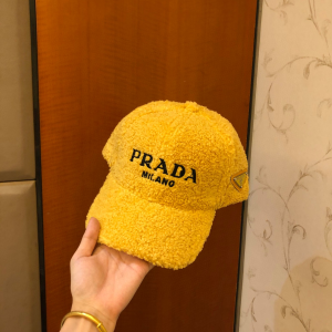 Luxury Womens Hats Prada Yellow Shearling Wool Baseball Hat A190PP95 AA164478