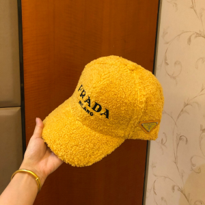 Luxury Womens Hats Prada Yellow Shearling Wool Baseball Hat A190PP95 AA164478