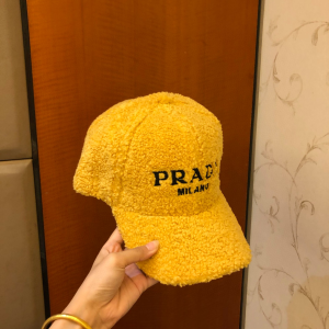 Luxury Womens Hats Prada Yellow Shearling Wool Baseball Hat A190PP95 AA164478