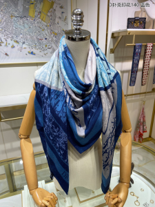 Luxury Womens Scarf Dior Blue Dior Oblique Silk Scarf 140x140CM A151PP250 AA164734