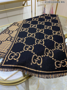 Gucci Black and Beige GG Wool Scarf