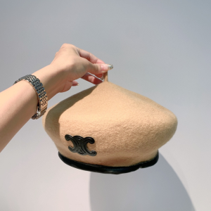 Luxury Womens Hats Celine Triomphe Beige Cashmere Wool Beret Hat A190PP110 AA164954