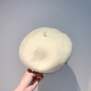 Luxury Womens Hats Celine Triomphe White Cashmere Wool Beret Hat A190PP110 AA164953