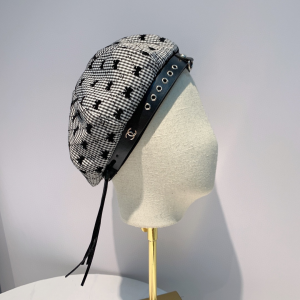 Luxury Womens Hats Chanel Black White Quilted Cotton Beret Hat A190PP105 AA164957