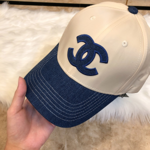 Luxury Womens Hats Chanel CC Logo Beige Cotton Baseball Hat A190PP90 AA164959