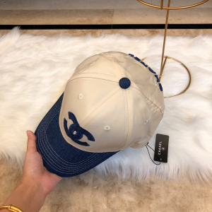 Luxury Womens Hats Chanel CC Logo Beige Cotton Baseball Hat A190PP90 AA164959