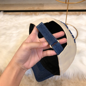 Luxury Womens Hats Chanel CC Logo Beige Cotton Baseball Hat A190PP90 AA164959