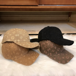 Luxury Womens Hats Louis Vuitton Monogram Beige Baseball Hat A190PP95 AA164928