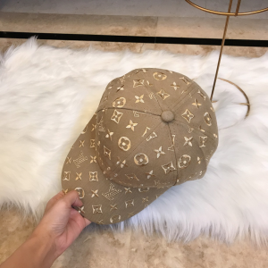 Luxury Womens Hats Louis Vuitton Monogram Beige Baseball Hat A190PP95 AA164928