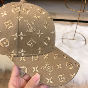 Luxury Womens Hats Louis Vuitton Monogram Beige Baseball Hat A190PP95 AA164928