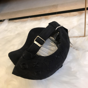 Luxury Womens Hats Louis Vuitton Monogram Black Baseball Hat A190PP95 AA164926