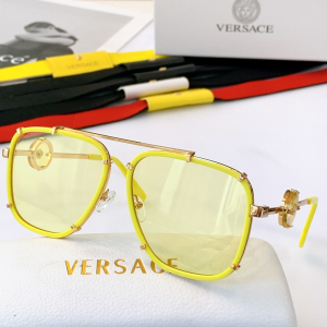 Versace Luxury Sunglasses VE2233 