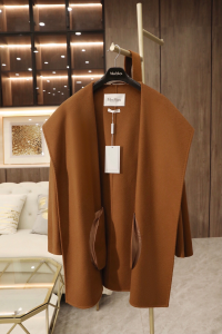 Max Mara Coat Valdese Cashmere Short Wrap Coat Brown Max Mara Coat Valdese Cashmere Short Wrap Coat Brown