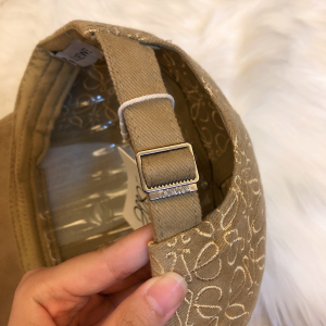 Luxury Womens Hat Loewe Anagram Canvas Baseball Cat Hat in Beige A190PP95 AA166350