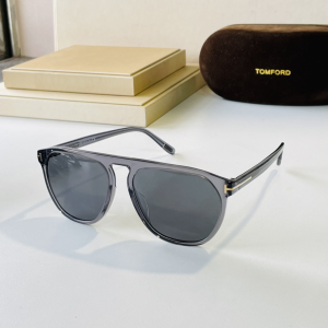 Tom Ford Luxury Sunglasses TF835 