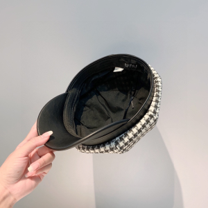 Luxury Womens Hats Gucci Tweed Beret Cotton Cap Hat in Black White A190PP110 AA167011