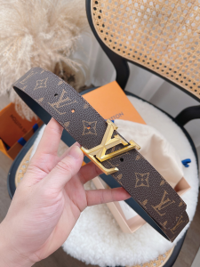 Louis Vuitton LV Pyramide Monogram Leather Belt 40MM 