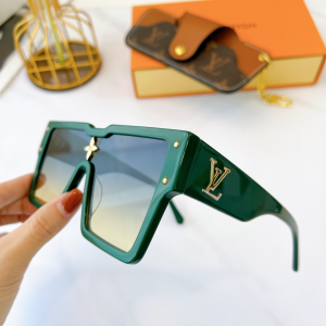 Louis Vuitton Luxury Sunglasses Z2308E 