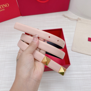 Luxury Womens Belts Valentino Roman Stud Leather Belt in Pink 20MM A191PP240 AA168210