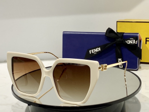 Fendi Luxury Sunglasses FF40012 