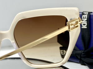 Luxury Womens Sunglasses Fendi Luxury Sunglasses FF40012 A65PP180 AA168424