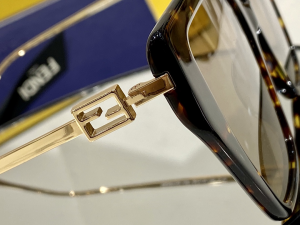 Luxury Womens Sunglasses Fendi Luxury Sunglasses FF40012 A65PP180 AA168425