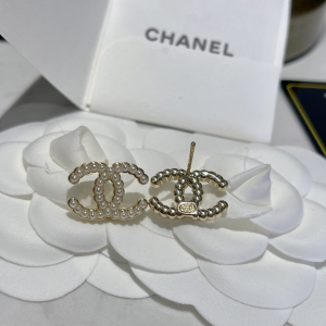 Chanel Earrings Chanel Pearls CC Earrings 