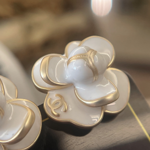 Luxury Womens Jewelry Chanel Earring Chanel White Camellia Earring A152PP100 AA168982