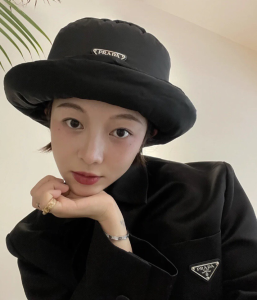 Luxury Womens Hats Prada Nylon Bucket Hat in Black A154PP380 AA169595