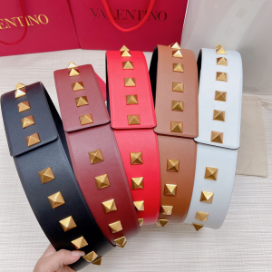 Valentino Rockstud Leather Belt 70MM 