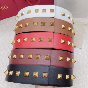 Luxury Womens Belts Valentino Rockstud Leather Belt 70MM A175PP340 AA170317