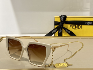 Fendi Luxury Sunglasses FF40012 Cream 