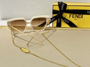 Replica Womens Sunglasses Fendi Luxury Sunglasses FF40012 Cream A182PP150 AA170476