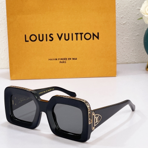 Louis Vuitton Luxury Sunglasses Z1591E Black 