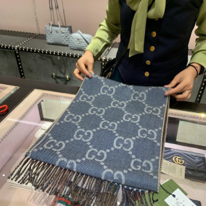 Gucci GG Jacquard Pattern Knit Scarf Tassels Blue Brown Gucci GG Jacquard Pattern Knit Scarf Tassels Blue Brown