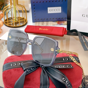 Gucci Luxury Sunglasses GG0742 
