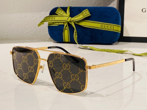 Gucci Luxury Sunglasses GG0941S 