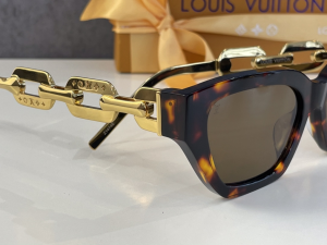 Luxury Womens Sunglasses Louis Vuitton Luxury Sunglasses Z1474 A182PP150 AA171321