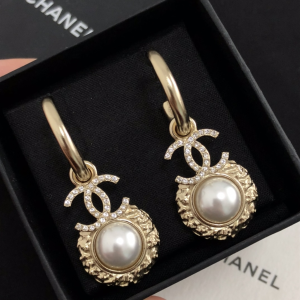 Luxury Womens Jewelry Chanel Earring Chanel Crystals CC Earrings A39PP130 AA171552