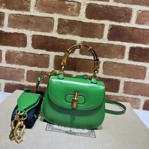 Luxury Womens Handbags Gucci Shoulder Bag Gucci Mini Top Handle Bag with Bamboo in Green Leather 686864 17x12x7CM A09PP1080 AA171499 Luxury Womens Handbags Gucci Shoulder Bag Gucci Mini Top Handle Bag with Bamboo in Green Leather 686864 17x12x7CM A09PP1080 AA171499