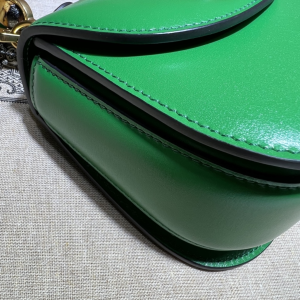 Luxury Womens Handbags Gucci Shoulder Bag Gucci Mini Top Handle Bag with Bamboo in Green Leather 686864 17x12x7CM A09PP1080 AA171499 Luxury Womens Handbags Gucci Shoulder Bag Gucci Mini Top Handle Bag with Bamboo in Green Leather 686864 17x12x7CM A09PP1080 AA171499