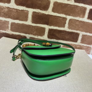 Luxury Womens Handbags Gucci Shoulder Bag Gucci Mini Top Handle Bag with Bamboo in Green Leather 686864 17x12x7CM A09PP1080 AA171499 Luxury Womens Handbags Gucci Shoulder Bag Gucci Mini Top Handle Bag with Bamboo in Green Leather 686864 17x12x7CM A09PP1080 AA171499