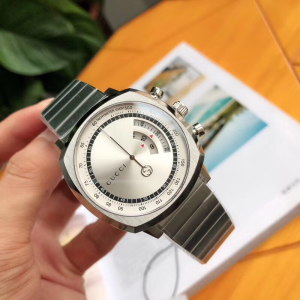 Gucci VIP Mens Grip Stainless Steel Bracelet Watch Silder 38MM Gucci VIP Mens Grip Stainless Steel Bracelet Watch Silder 38MM