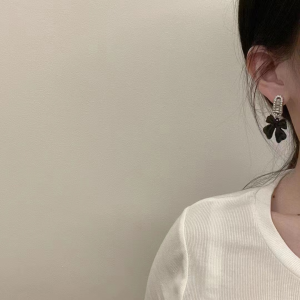 Luxury Womens Jewelry MiuMiu Earring Miu Miu Black Bowknot Earrings A152PP120 AA172769